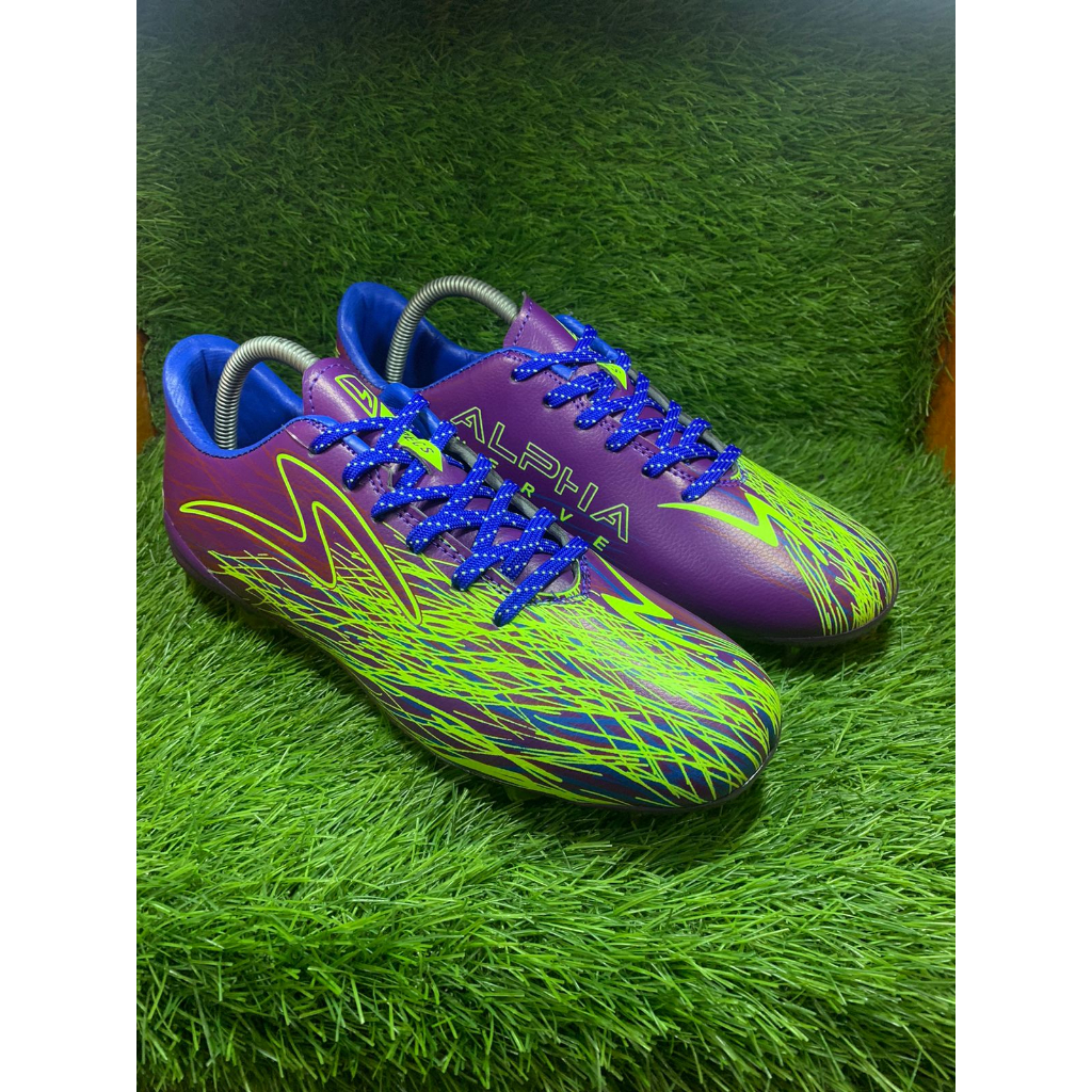 SEPATU BOLA SPECS ALPHA NERVE UNGU