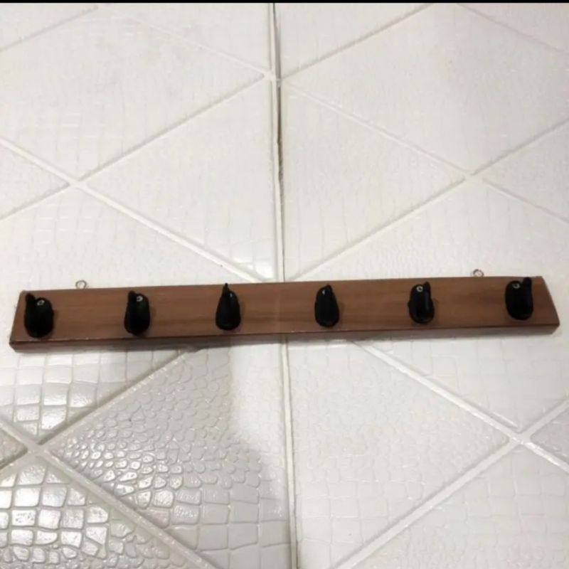 hanger baju  kayu 6 cantolan