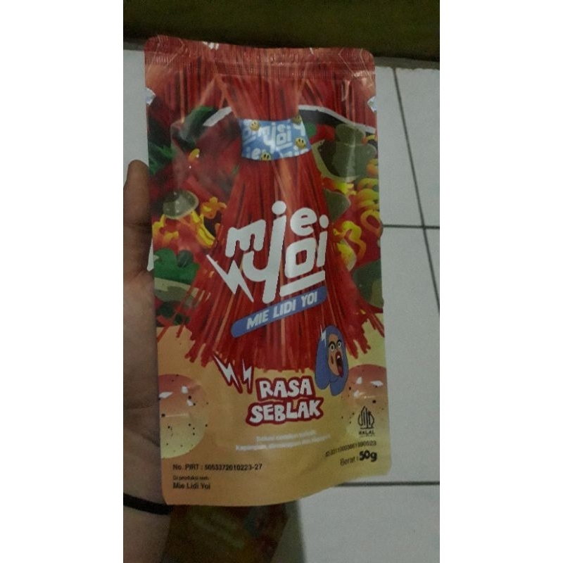 

CEMILAN MASA KINI