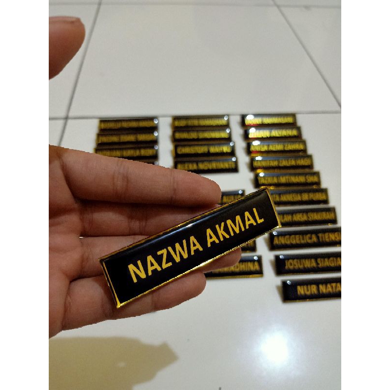 

NameTag Peniti Murah / Nama Dada / NameTag Akrilik