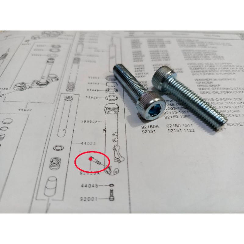 BAUT PENGUNCI BOTTOM SHOCK DEPAN KAWASAKI NINJA R RR