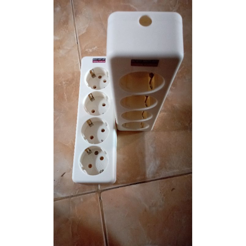 TERMINAL KUNINGAN 4 LUBANG LOYAL