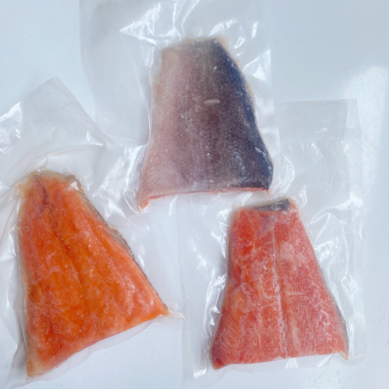 

Salmon 190-210gr Potongan Ekor