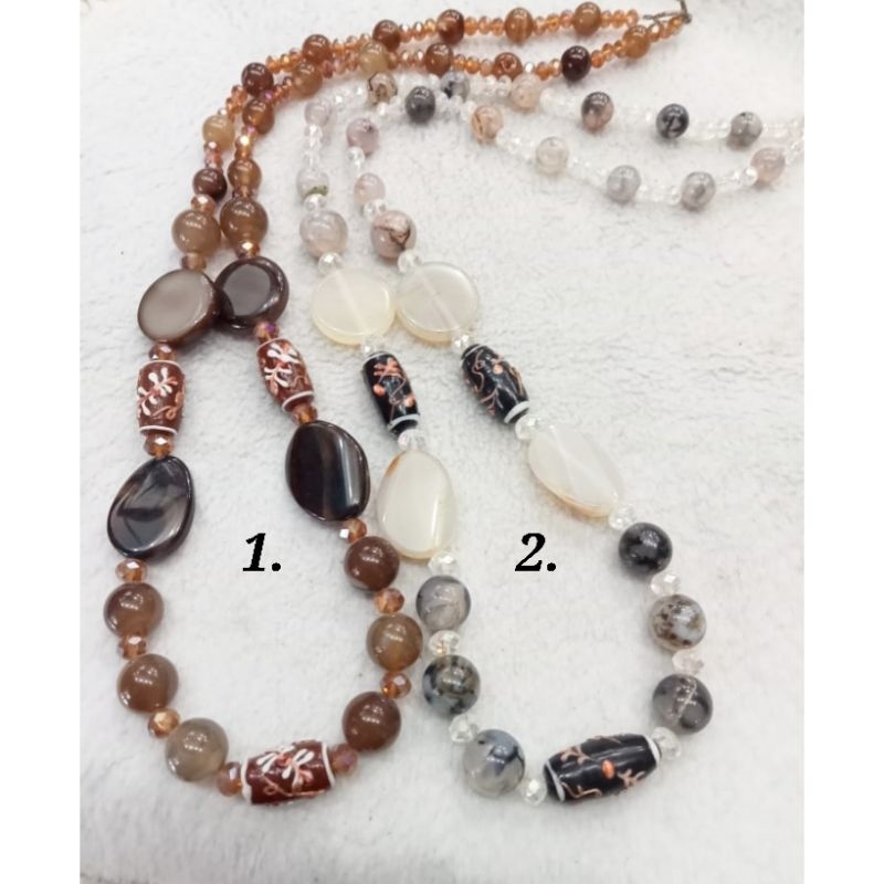 Kalung Batu Kalimantan kombinasi manik dayak dan kristal