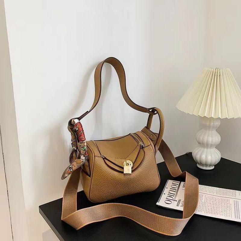 Tas Selempang Import Lindi Fashion Wanita terbaru