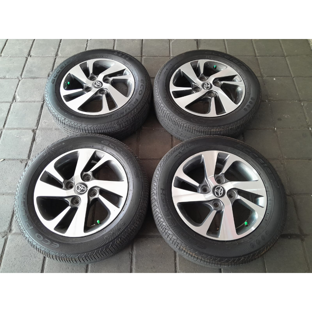 Velg Mobil Avanza Veloz Ring 15 Ban 185 65 R15 Velg Ori Copotan Mobil Avanza Veloz