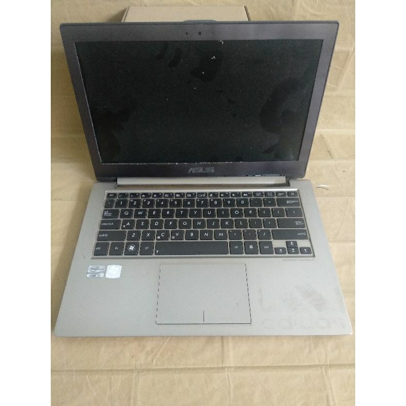 Laptop Ultrabook Asus Zenbook UX32VD bekas