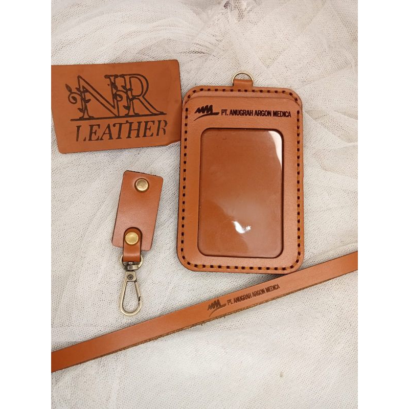 

ID CARD KULIT HOLDER/ID CARD KULIT CUSTOM/NAMETAG