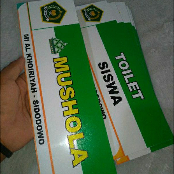 

Acrilik papan nama ruang tanpa besi