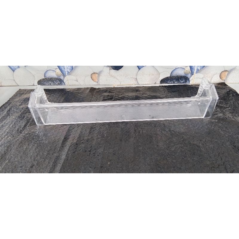 Rak kulkas LG inverter 2 pintu rak botol bagian tengah LG inverter 2 pintu