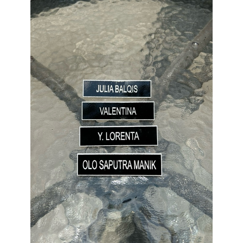 

Nama Dada / Name Tag Grafir Akrilik