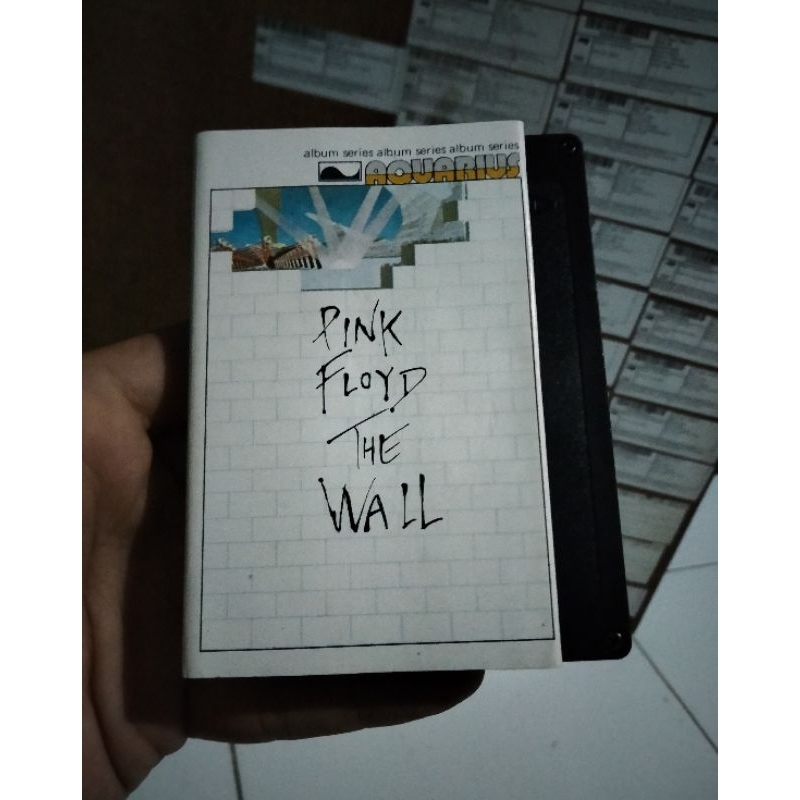 Kaset Pita Original Pink Floyd The Wall