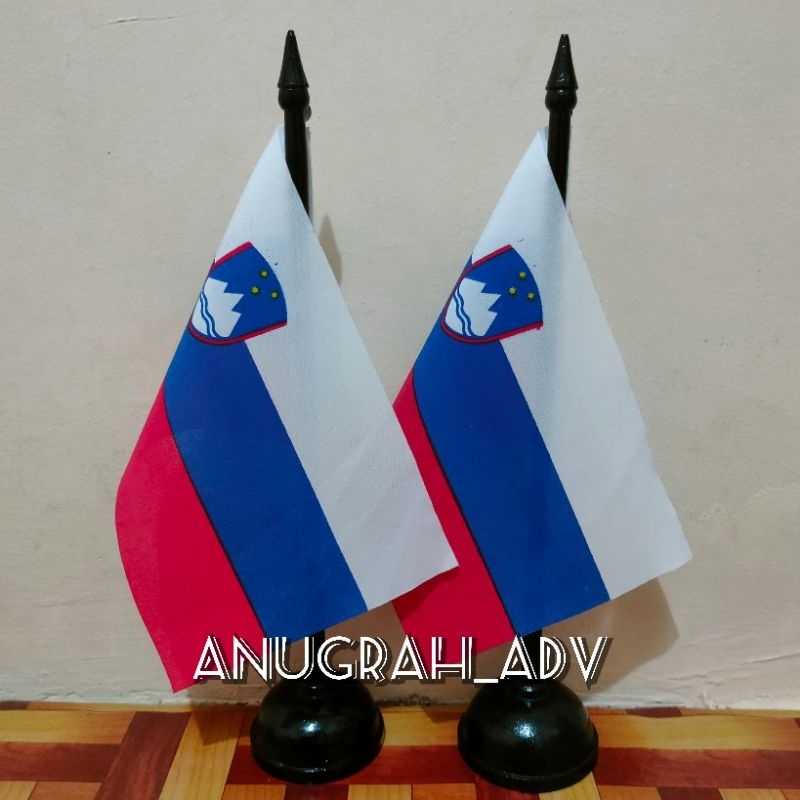 

tiang kayu bendera meja SLOVENIA