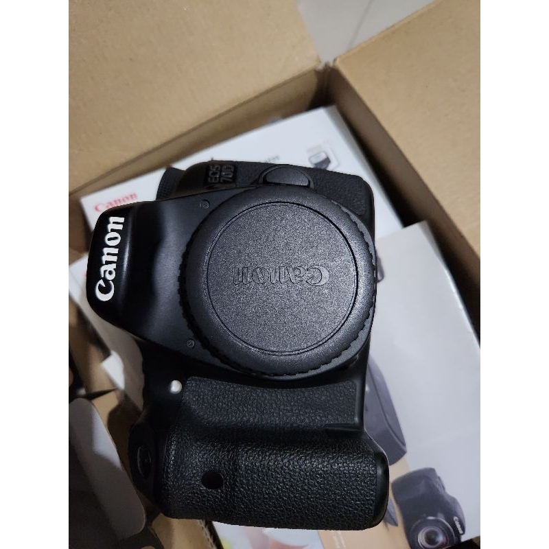 Kamera dslr Canon EOS 70D wifi body only