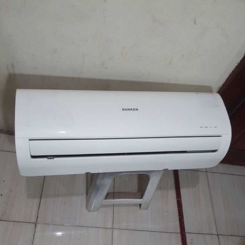 Second Ac Indoor Sanken 1pk ( Mulus)