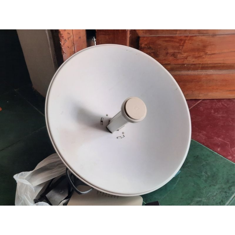Antena UBIQUITI M5-400 bekas mulus normal siap pakai