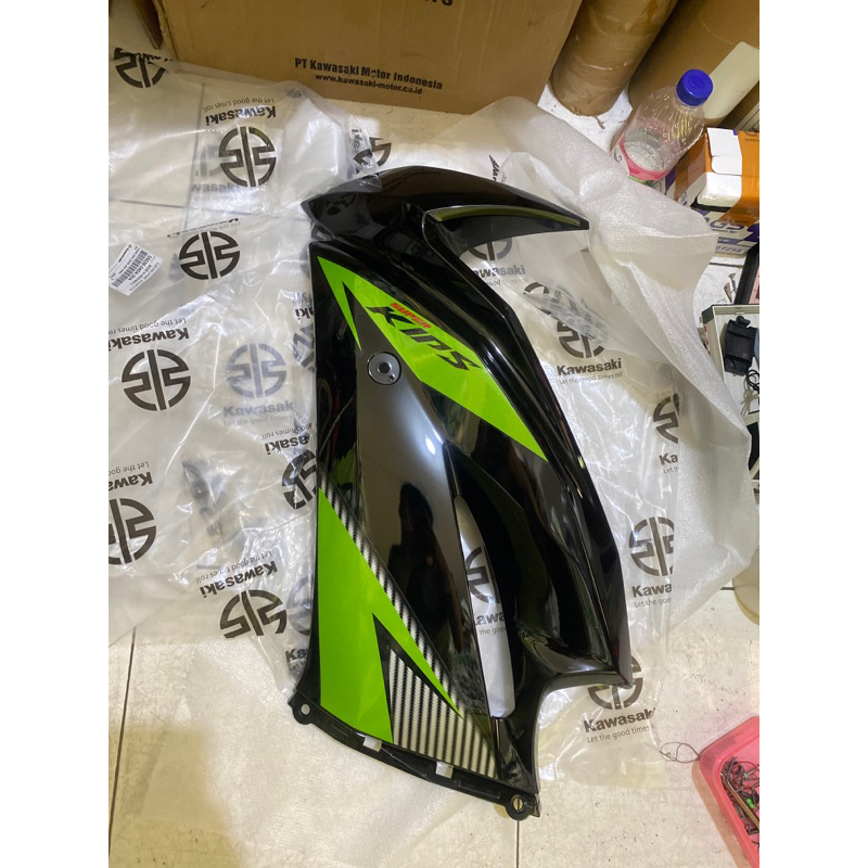 Kiri sayap fairing ninja rr 2014 stiker hijau kiri