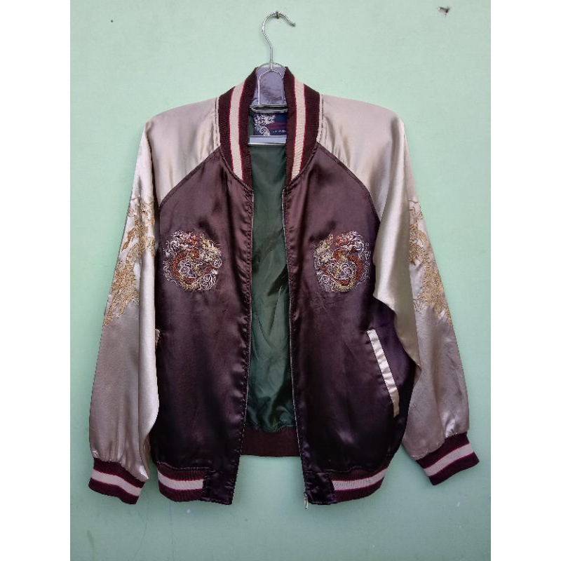 sukajan Japanese tradisional second