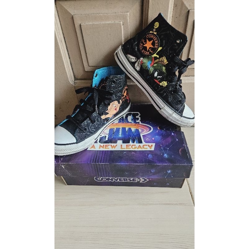 Preloved Converse × Space Jam CTas Boys Sneakers Black/Multi/WhiteSize 1,5 insole 20 cm