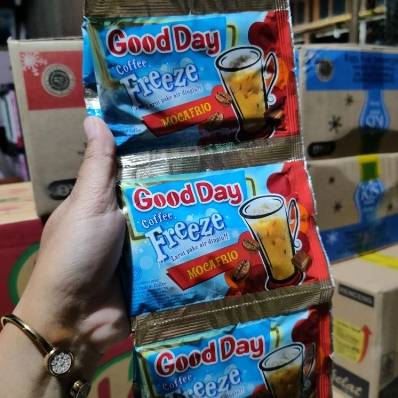 

GOOD DAY FREZEE 3IN1 MOCAFRIO 30gr x 10sachet