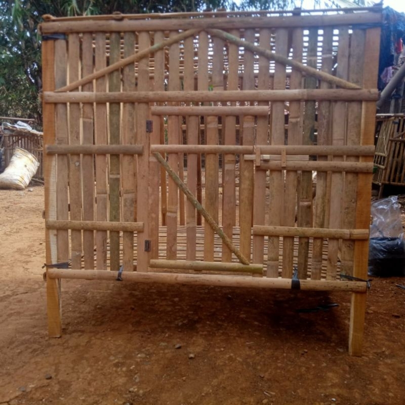 Kandang Ayam Bangkok Bambu Rakitan