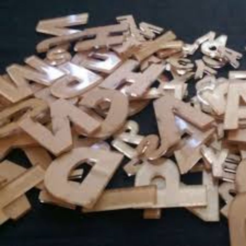 

CUTTING AKRILIK 25K ANGKA 551 - 600