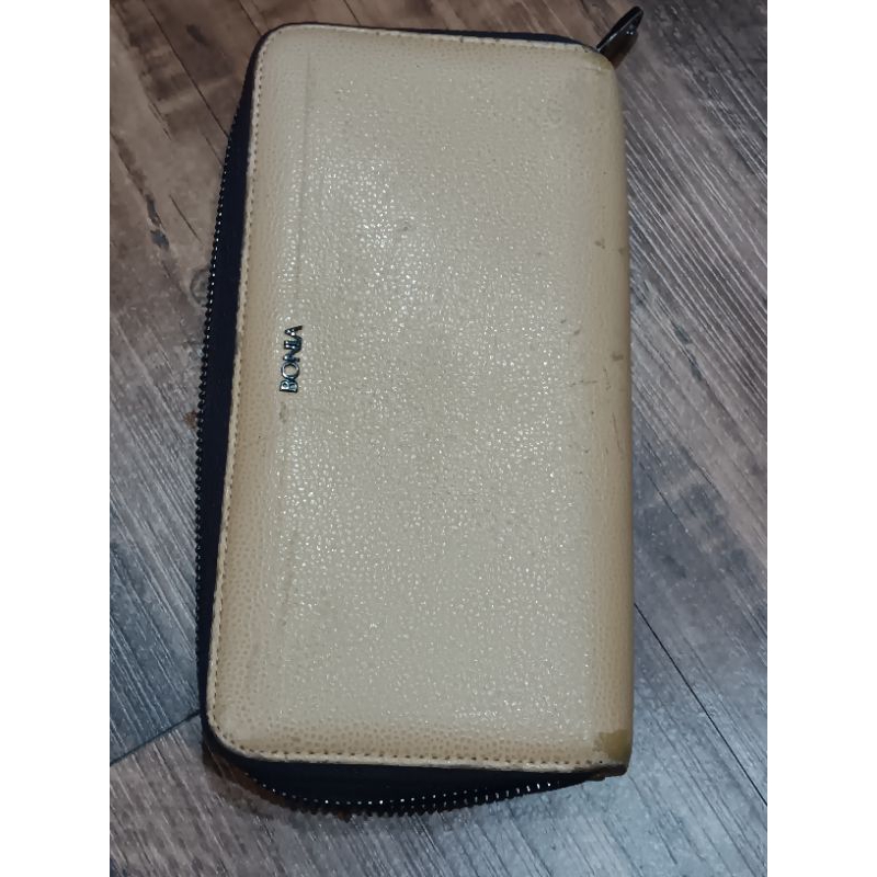 Dompet Bonia