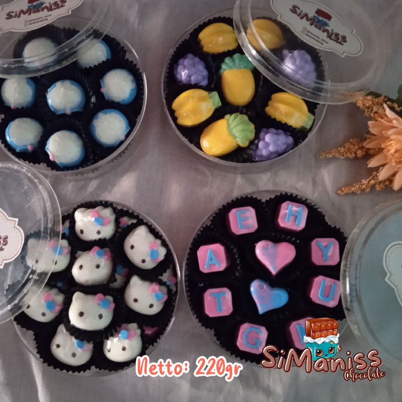 

SiManiss° Cokelat Karakter / Cokelat Praline - Toples bulat 250gr