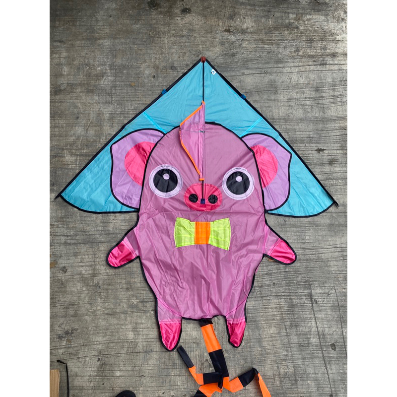 LAYANGAN KAIN LIPAT BESAR PIG