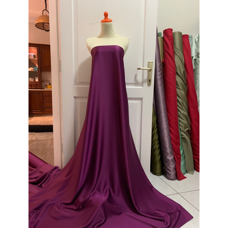 Bahan Kain Satin Silk Ringan ARMNi Polos Warna Burgundy Wine Magenta