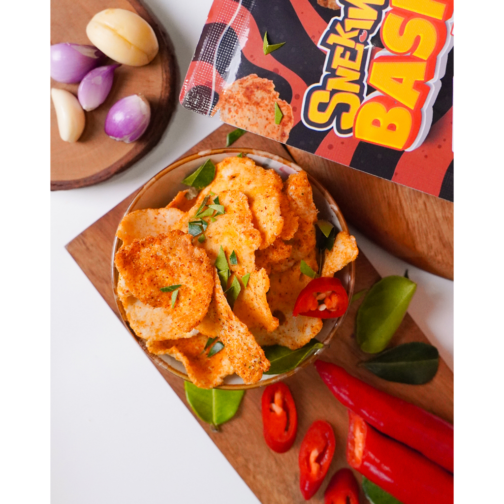 

SNEKIN Cemilan Basreng Baso Goreng Original Dan Pedas Daun Jeruk Berat 70gr