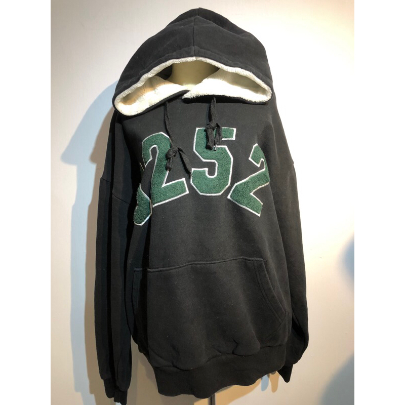 HOODIE SECOND BRANDED / 5252 by OIOI