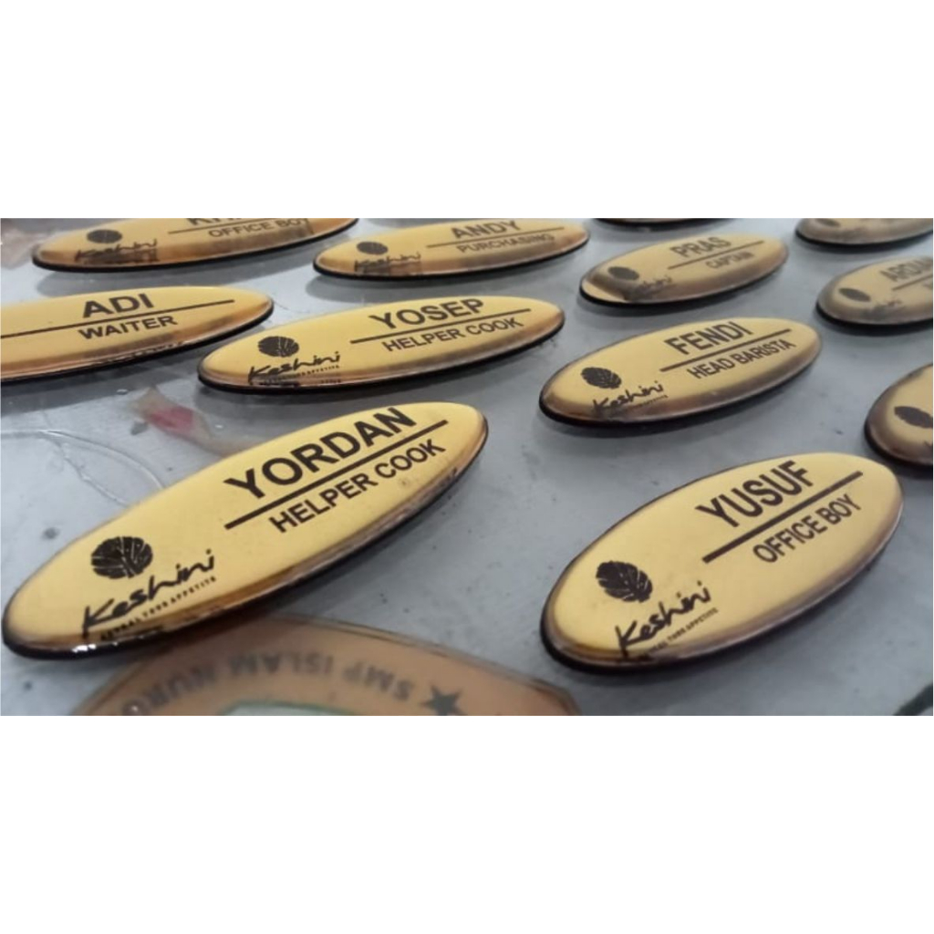 Nama Dada Oval Resin (SILVER & GOLD)/Name Tag/Nametag/Papan Nama Dada/Name Tag Akrilik Resin