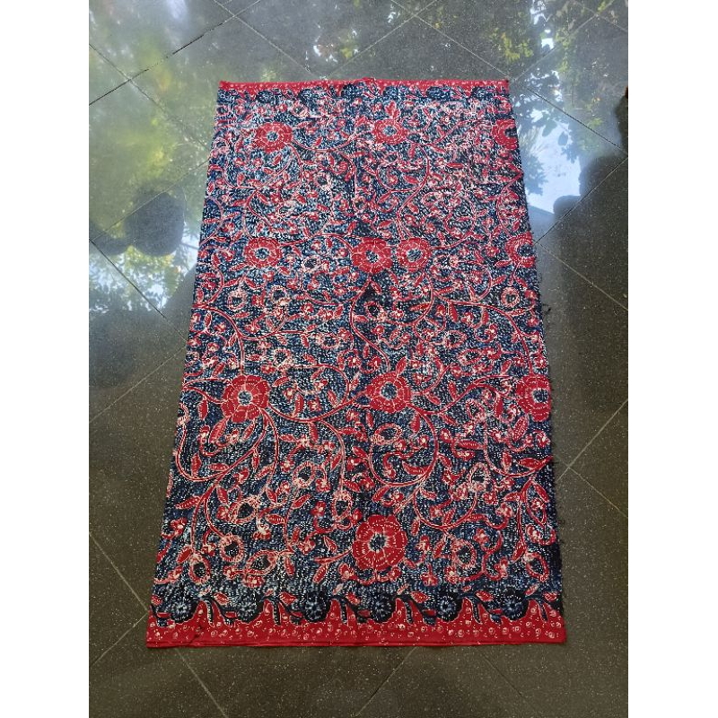 batik tulis lasem sarung udan riris merah