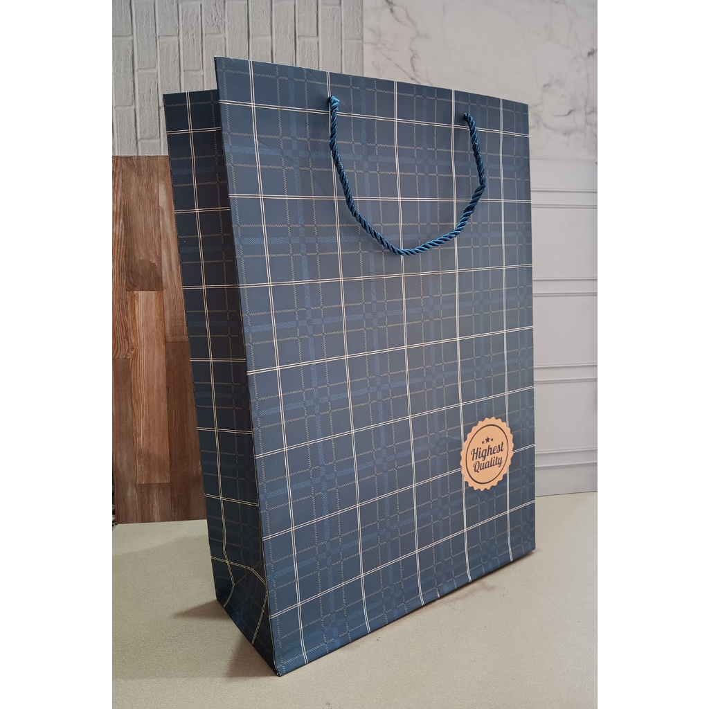 

PAPER BAG TALI BESAR MOTIF GARIS