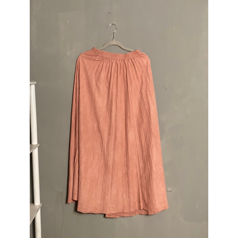 Preloved Rok Suede Import London Girl