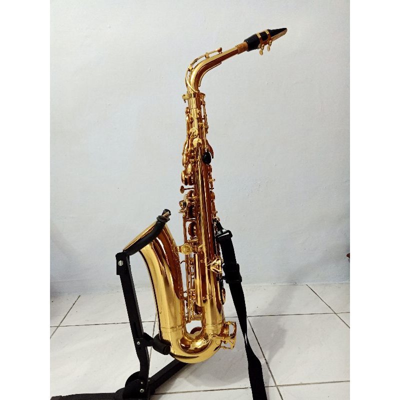 YAMAHA ALTO SAXOPHONE YAS - 280 (ORIGINAL)