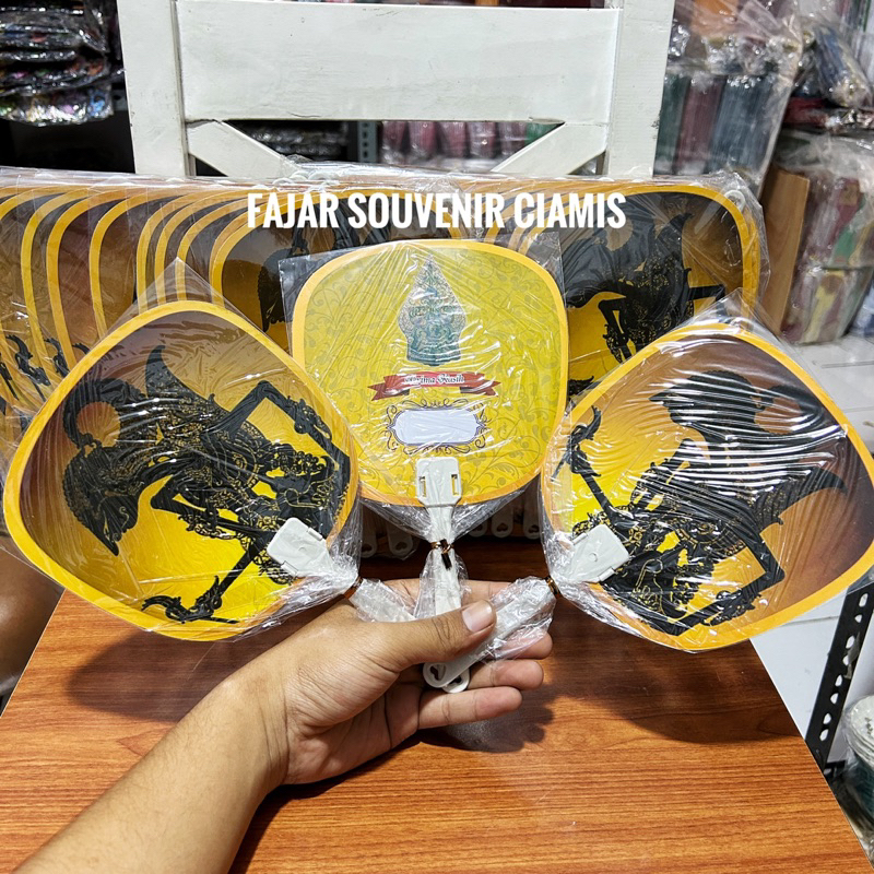 ISI 100 PCS Souvenir Pernikahan Kipas Wayang Kemas Plastik Souvenir Kipas Motif wayang Murah sovenir