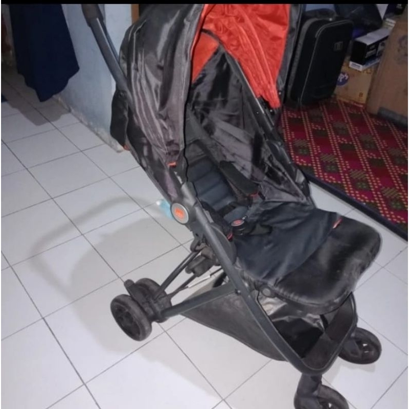 STROLLER GB X COCOLLATE ELLUM second preloved bekas bagus masih ada box nya