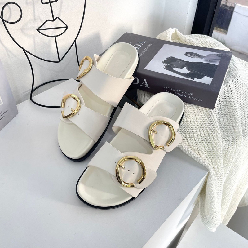 ZR Flat Buckled Leather Slider Sandals