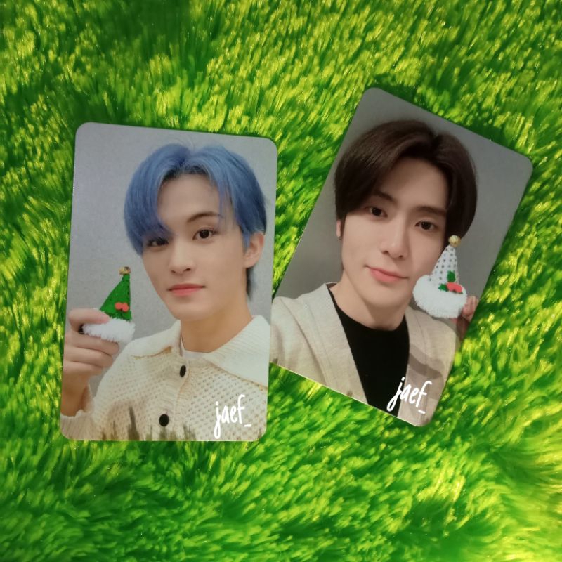Jaehyun & Mark pink Christmas - official photocard