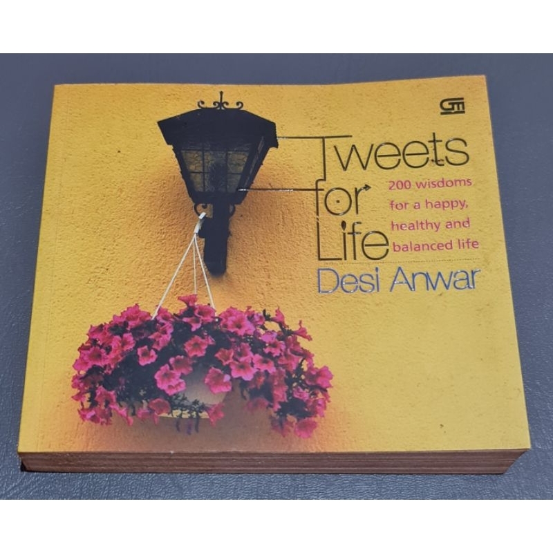 [PRELOVED] Tweets for Life Desi Anwar