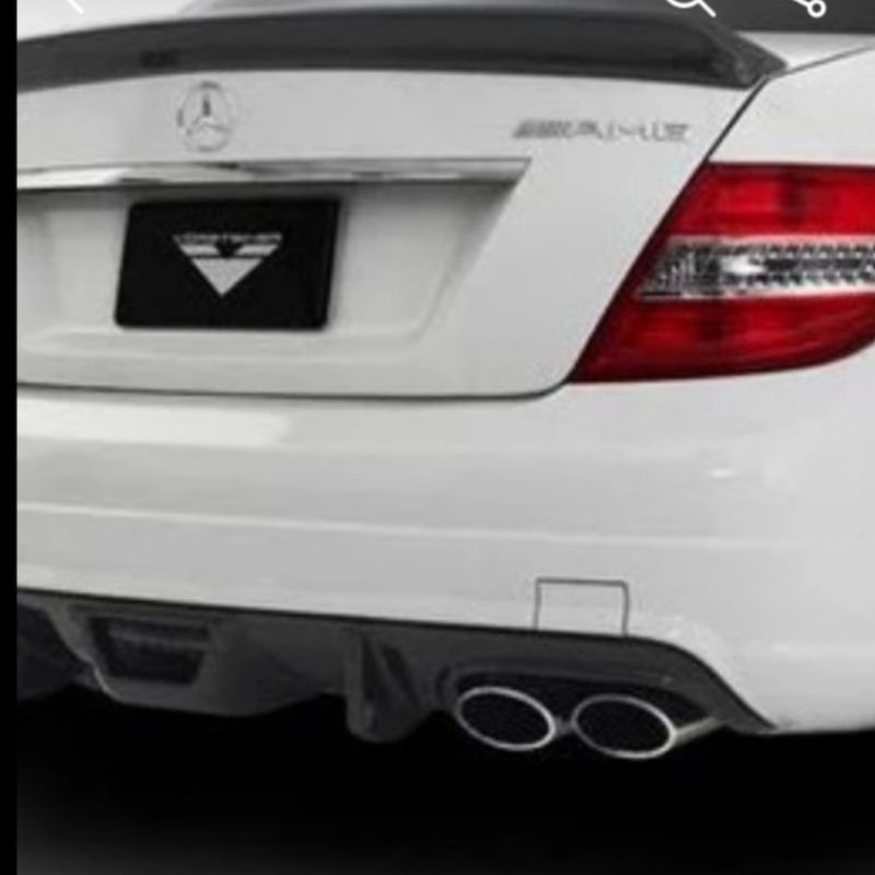 Bodykit diffuser belakang W204 untuk bumper AMG