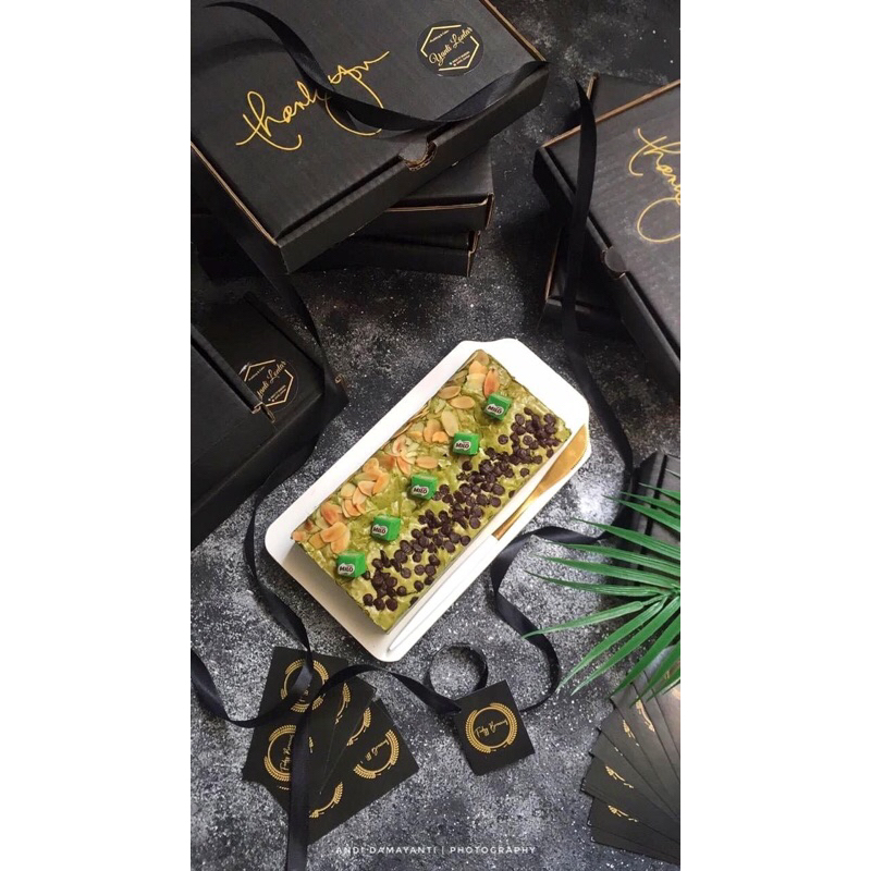 

Fudgy brownies matcha