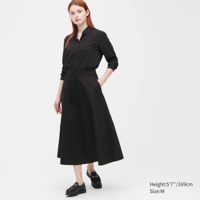 Preloved Rok Flare Hitam by GU Uniqlo