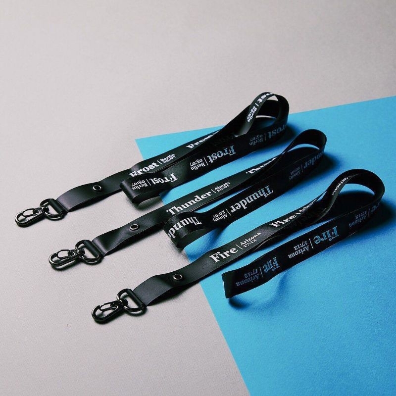 

LANYARD OFFICIAL EXO / GANTUNGAN / TALI / OFFICIAL