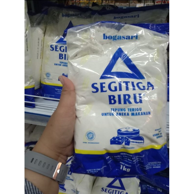 

TEPUNG SERBAGUNA SEGITIGA BIRU 1KG