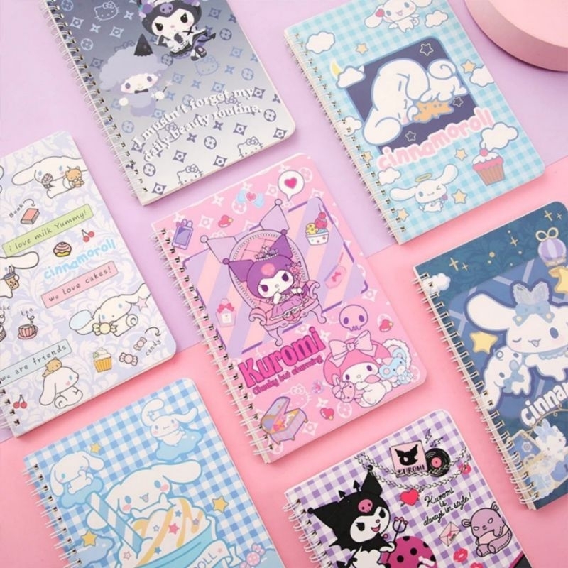 

BUKU TULIS A5 MOTIF ISI 60 LEMBAR - BUKU GARIS POLOS - BUKU TULIS RING SANRIO, MIXUE, DLL