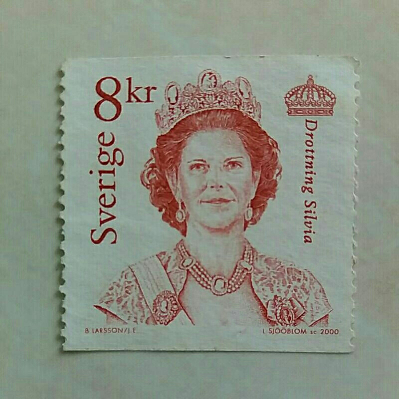 (AD) Perangko Swedia 2000 King Carl XVI Gustaf and Queen Silvia (2000-03) - Queen Silvia 8 krona Use