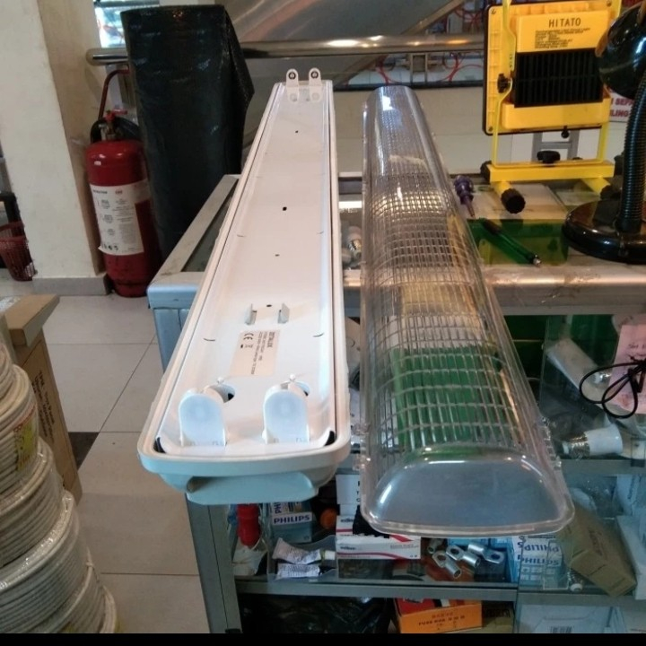 Kap Lampu Outdoor 2x36 TCW Waterproof Anti Pecah zetalux 120cm